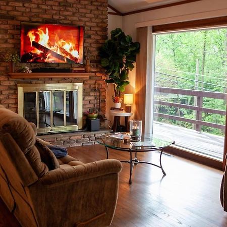 Modern Cabin With Hot Tub Grill Lake Beach Wineries Hiking Fishing And Hershey Park Family And Pet Friendly Superhosts On Ab&B Mount Gretna 외부 사진
