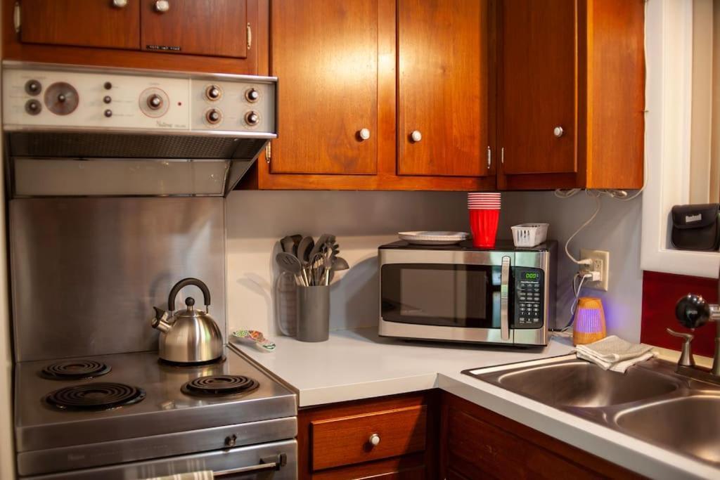 Modern Cabin With Hot Tub Grill Lake Beach Wineries Hiking Fishing And Hershey Park Family And Pet Friendly Superhosts On Ab&B Mount Gretna 외부 사진